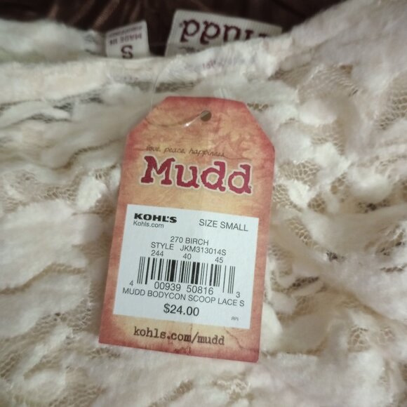 Mudd Scoopneck Lace Blouse (soft clouds like fabric!) - Picture 5 of 5